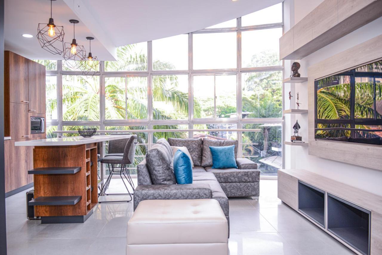 Apartamento Lleras Ac Hot Tub Medellin Ngoại thất bức ảnh