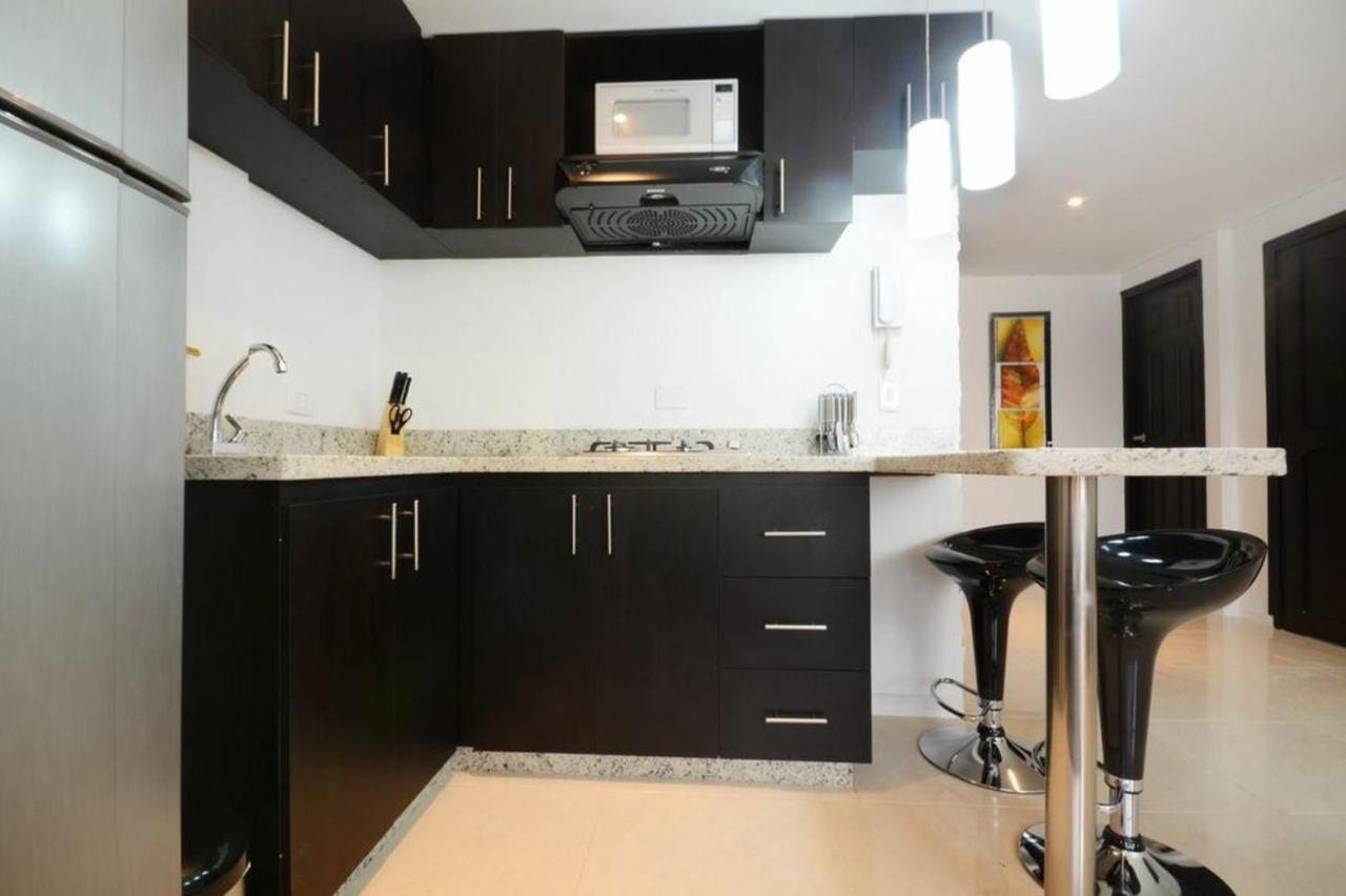 Apartamento Lleras Ac Hot Tub Medellin Ngoại thất bức ảnh
